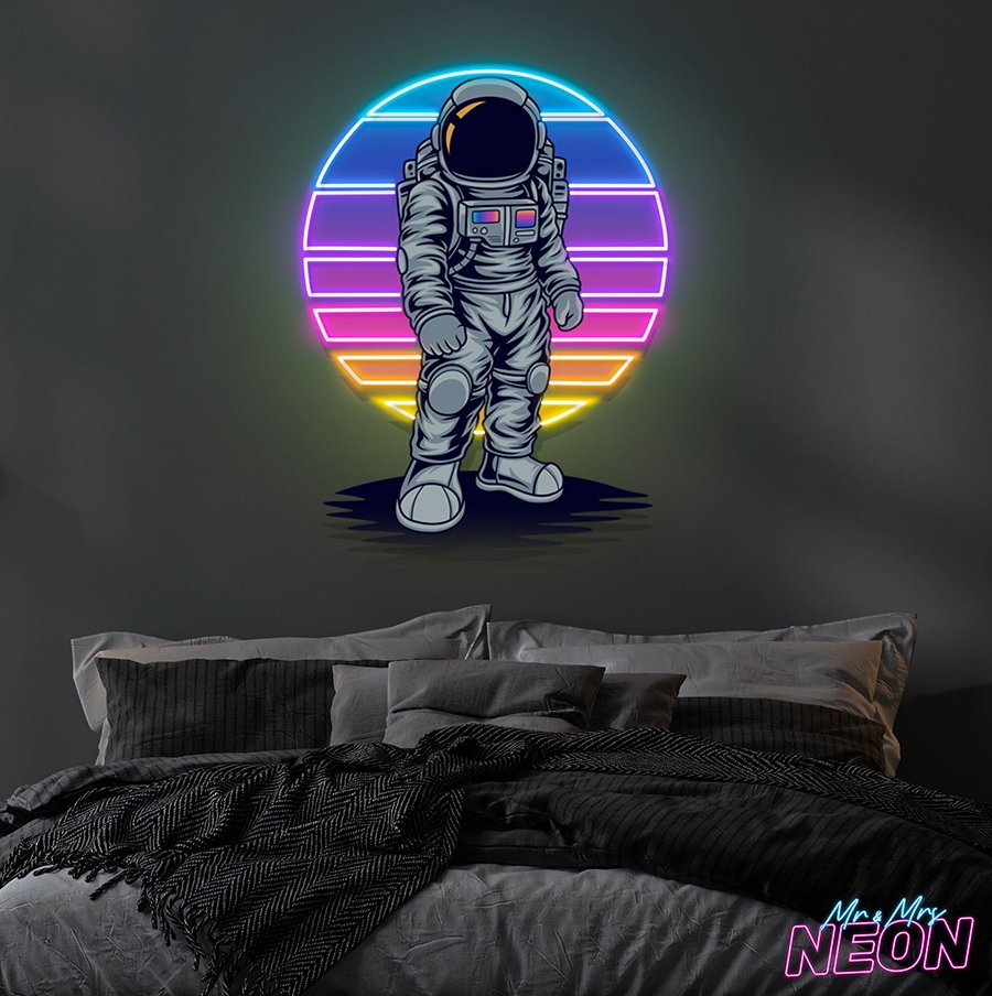 astronaut-vaperwave-neon-artwork-1.jpg